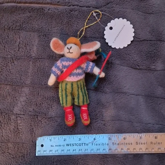 Golf Handmade Felt Bunny Ornament From Anthropologie, Brand New W Tags! - Picture 3 of 11